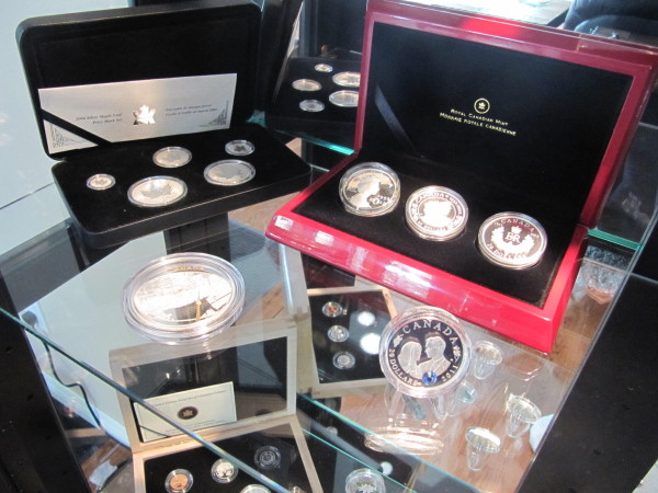 Coins-Storage-And-Display